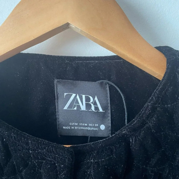 Zara Velvet Puffer Quilted Bomber Jacket Coat Black Size Medium - Picture 8 of 10